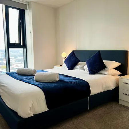 Premium Deals L Last-minute L 4 Min Walk To Library L 18th Floor 2 Bed 2 Bath Centre Penthouse With Gym & Netflix By Jvt Short Lets * Birmingham