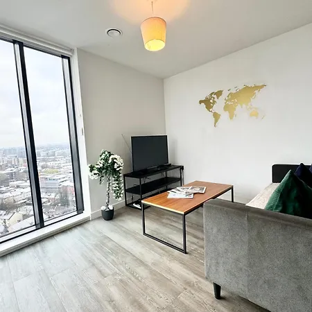 Premium Deals L Last-minute L 4 Min Walk To Library L 18th Floor 2 Bed 2 Bath Centre Penthouse With Gym & Netflix By Jvt Short Lets Birmingham